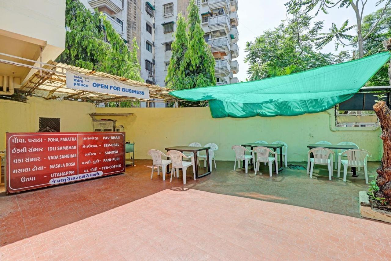 Oyo Flagship 80463 Hotel Mini Palace فَدودارا المظهر الخارجي الصورة